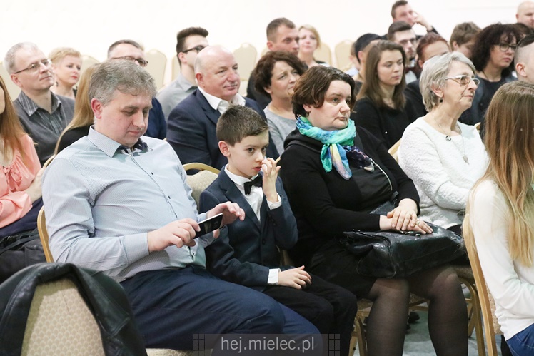 Prezydent Kozdęba nagrodził sportowców z miejskich klubów