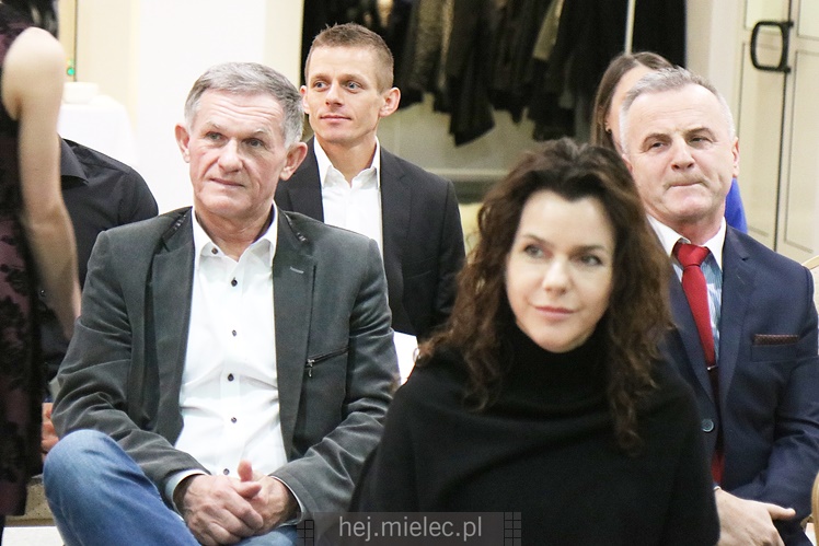 Prezydent Kozdęba nagrodził sportowców z miejskich klubów