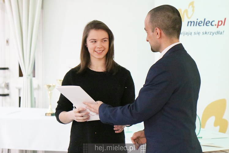 Prezydent Kozdęba nagrodził sportowców z miejskich klubów