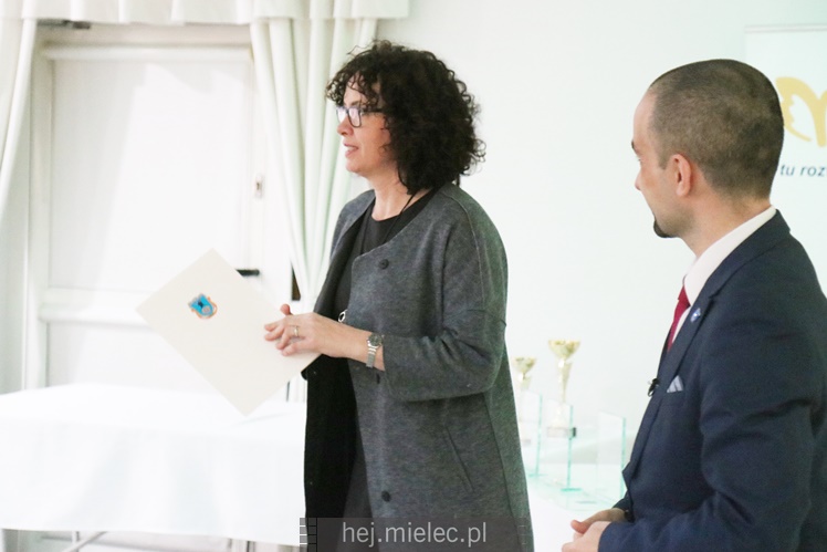 Prezydent Kozdęba nagrodził sportowców z miejskich klubów