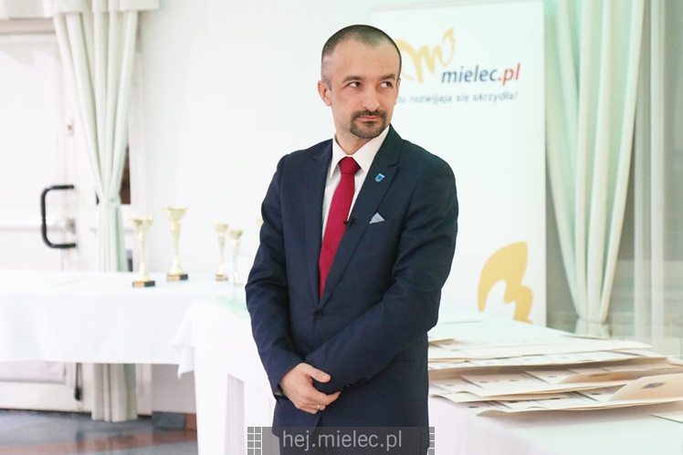 Prezydent Kozdęba nagrodził sportowców z miejskich klubów