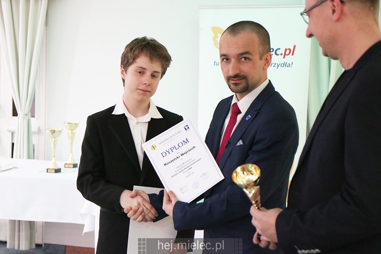 Prezydent Kozdęba nagrodził sportowców z miejskich klubów