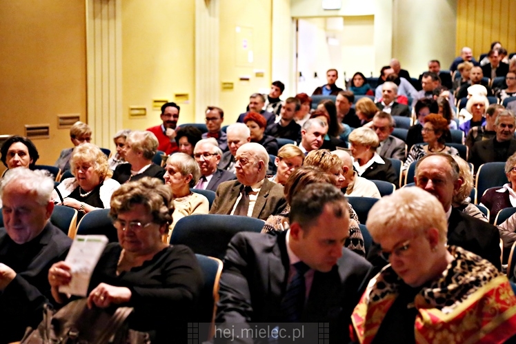 Koncert karnawałowy ?Słynne tanga i walce?