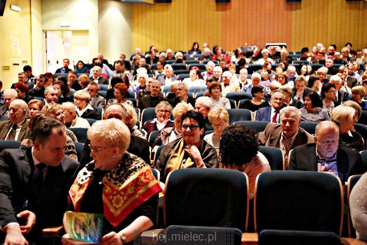 Koncert karnawałowy ?Słynne tanga i walce?