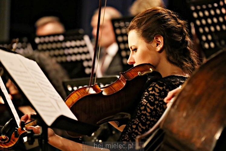 Koncert karnawałowy ?Słynne tanga i walce?