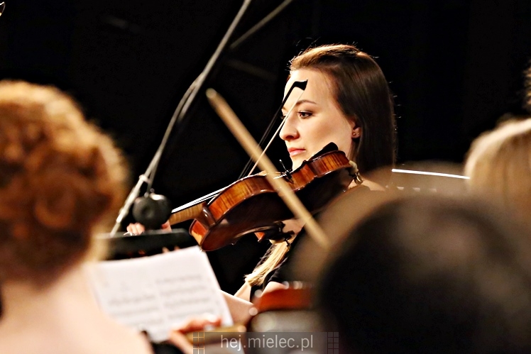 Koncert karnawałowy ?Słynne tanga i walce?