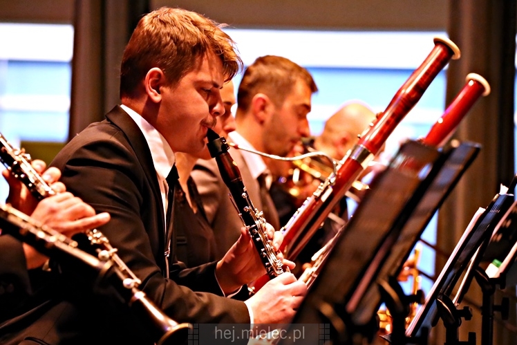 Koncert karnawałowy ?Słynne tanga i walce?