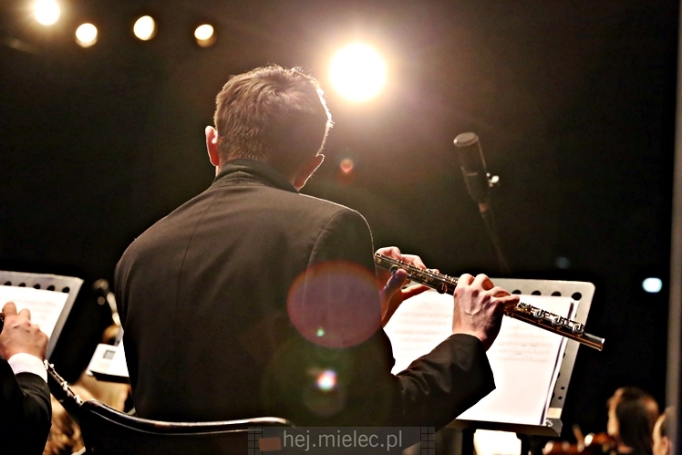 Koncert karnawałowy ?Słynne tanga i walce?