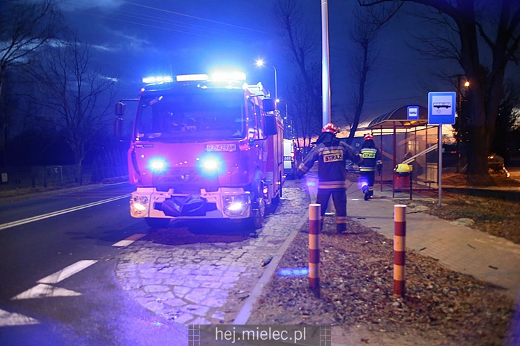 Zniszczenia po burzy nad Mielcem