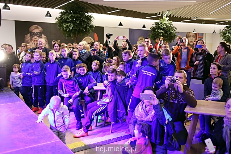 Prezentacja FKS Stal Mielec w Galerii Navigator ? część I