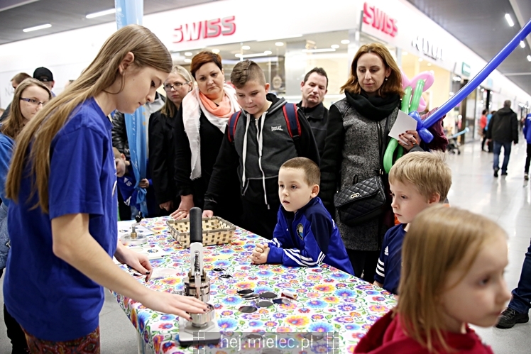 Prezentacja FKS Stal Mielec w Galerii Navigator ? część I