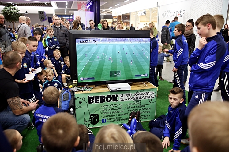 Prezentacja FKS Stal Mielec w Galerii Navigator ? część I