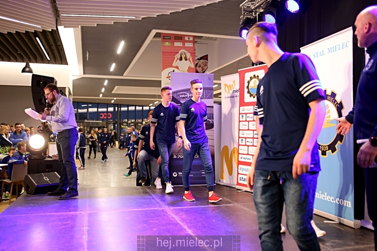 Prezentacja FKS Stal Mielec w Galerii Navigator ? część I