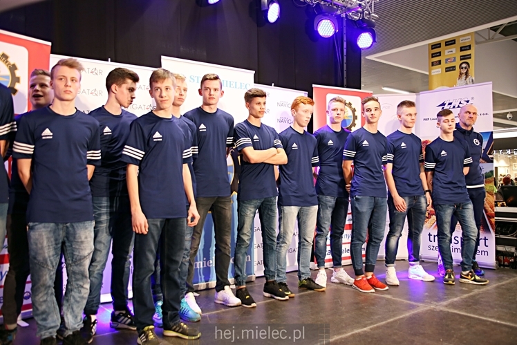 Prezentacja FKS Stal Mielec w Galerii Navigator ? część I