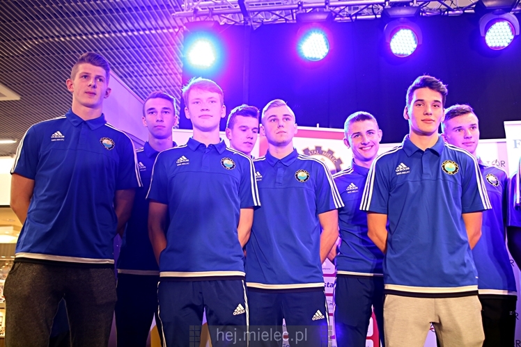 Prezentacja FKS Stal Mielec w Galerii Navigator ? część I