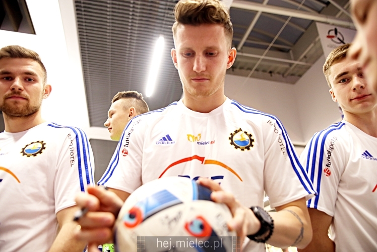 Prezentacja FKS Stal Mielec w Galerii Navigator ? część II