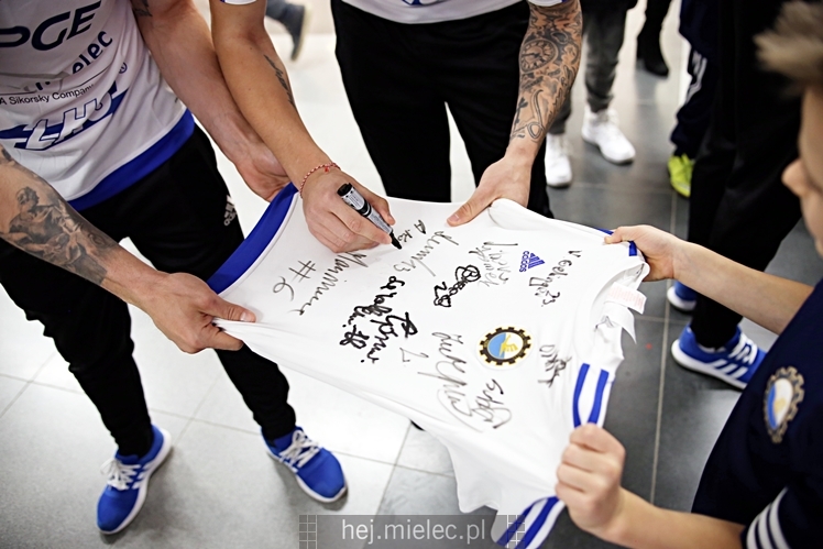 Prezentacja FKS Stal Mielec w Galerii Navigator ? część II