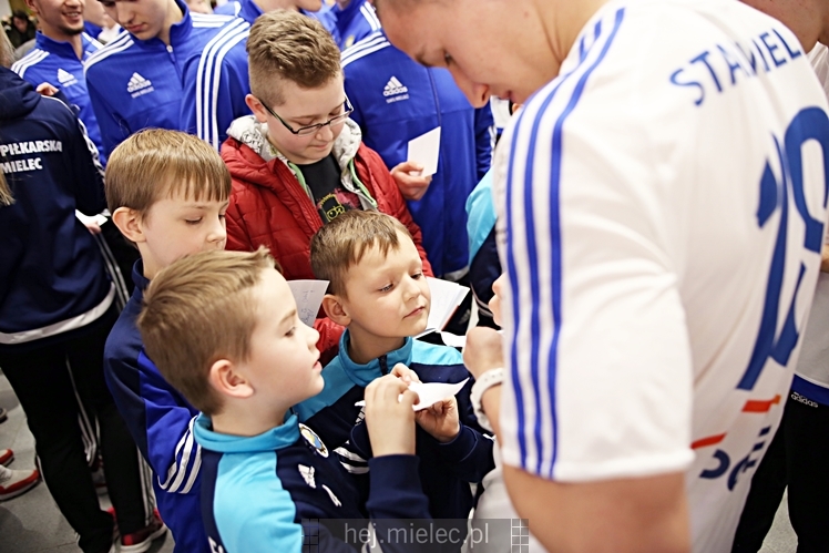 Prezentacja FKS Stal Mielec w Galerii Navigator ? część II