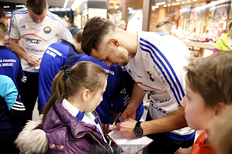 Prezentacja FKS Stal Mielec w Galerii Navigator ? część II