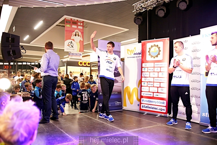 Prezentacja FKS Stal Mielec w Galerii Navigator ? część II