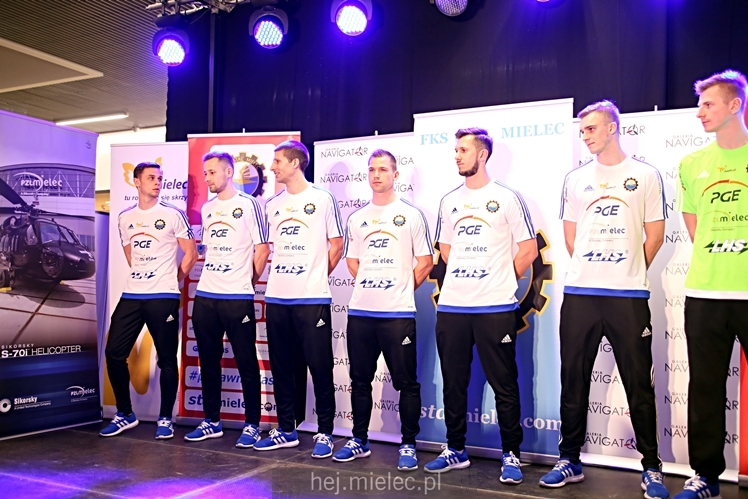 Prezentacja FKS Stal Mielec w Galerii Navigator ? część II