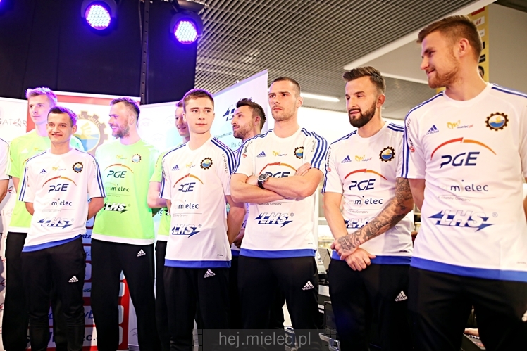 Prezentacja FKS Stal Mielec w Galerii Navigator ? część II