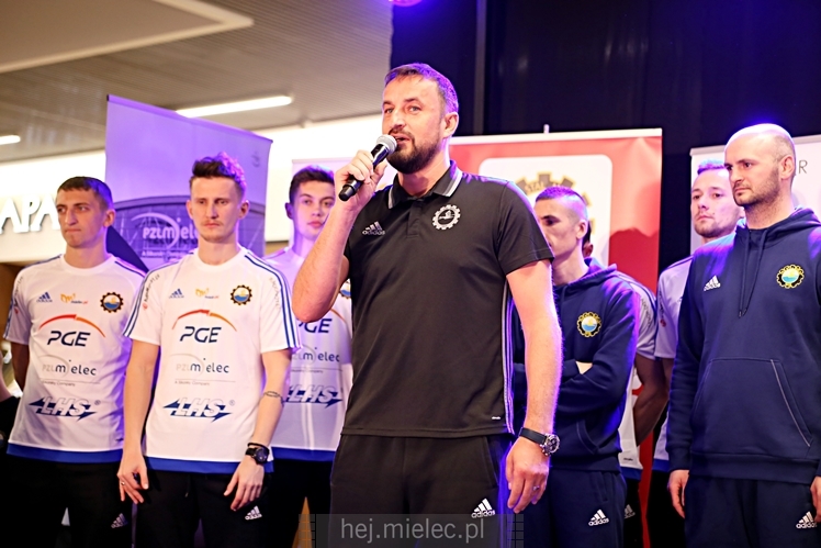 Prezentacja FKS Stal Mielec w Galerii Navigator ? część II