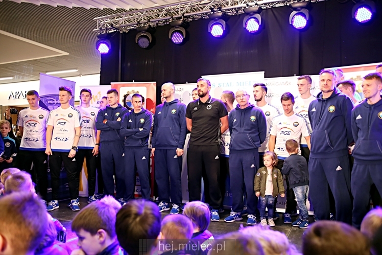 Prezentacja FKS Stal Mielec w Galerii Navigator ? część II