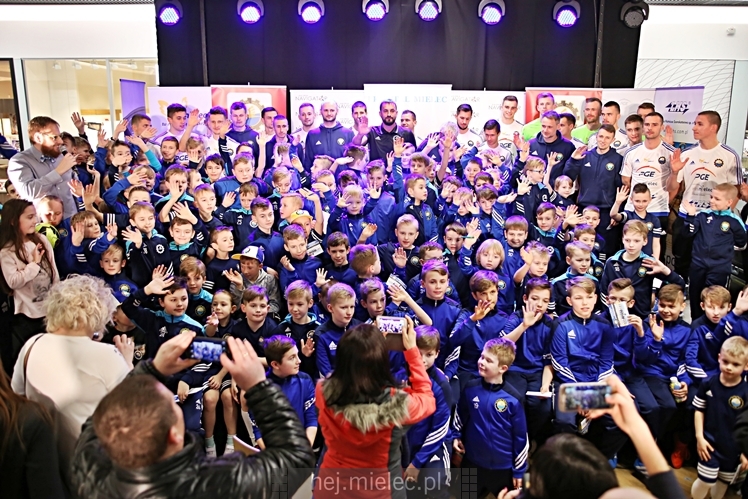 Prezentacja FKS Stal Mielec w Galerii Navigator ? część II