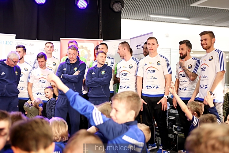 Prezentacja FKS Stal Mielec w Galerii Navigator ? część II