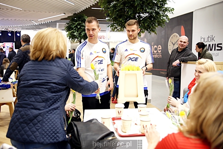 Prezentacja FKS Stal Mielec w Galerii Navigator ? część II