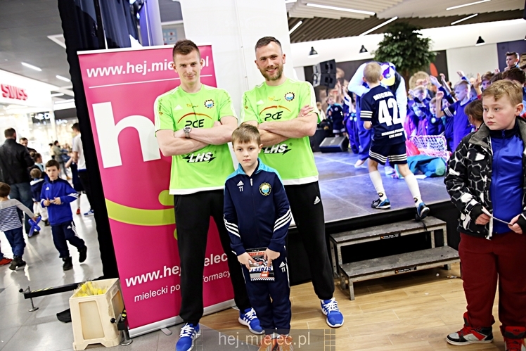 Prezentacja FKS Stal Mielec w Galerii Navigator ? część II