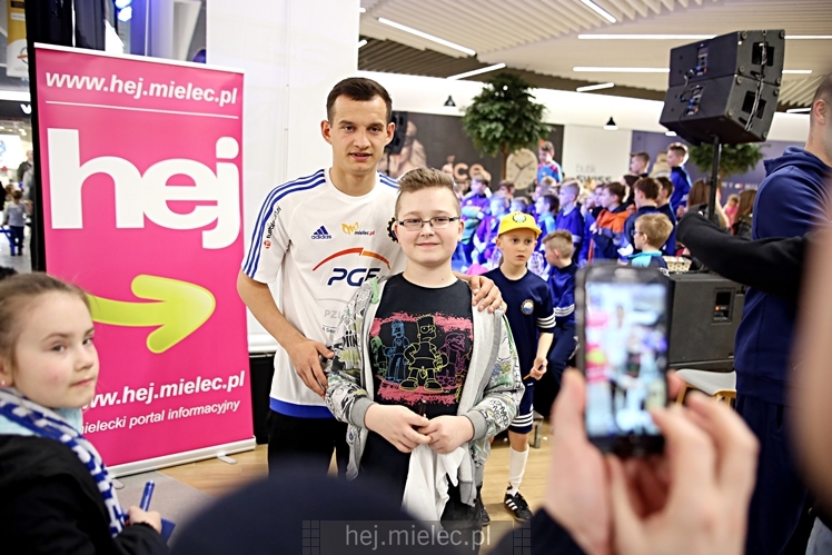 Prezentacja FKS Stal Mielec w Galerii Navigator ? część II