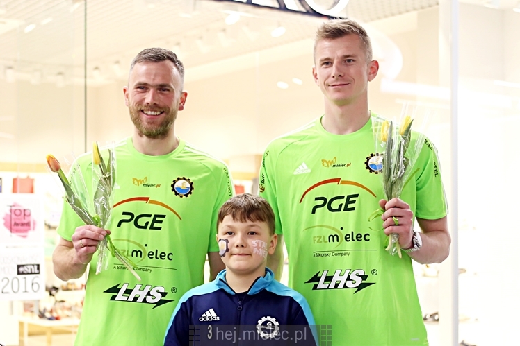 Prezentacja FKS Stal Mielec w Galerii Navigator ? część II