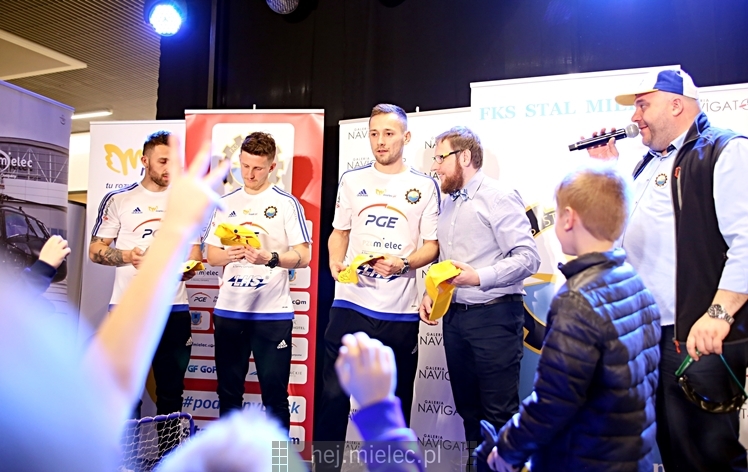 Prezentacja FKS Stal Mielec w Galerii Navigator ? część II