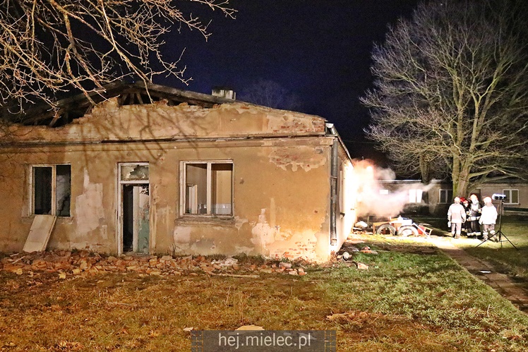 Podpalenie baraku na MMR? Nocna akcja straży pożarnej