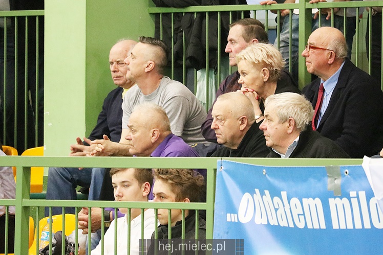 Półfinały Mistrzostw Polski juniorek w siatkówce: Mielec - Piła