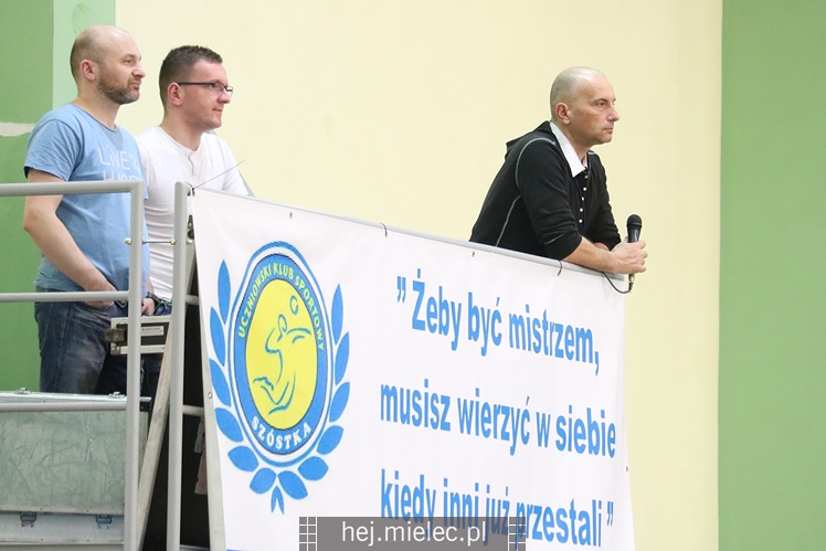 Półfinały Mistrzostw Polski juniorek w siatkówce: Mielec - Piła