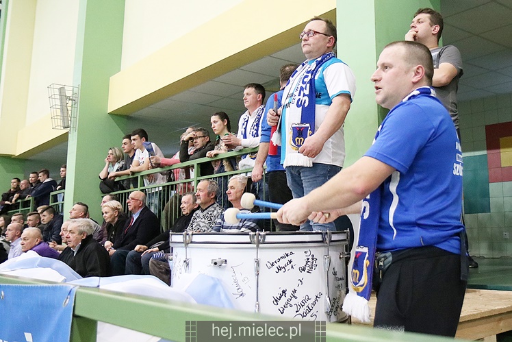 Półfinały Mistrzostw Polski juniorek w siatkówce: Mielec - Piła