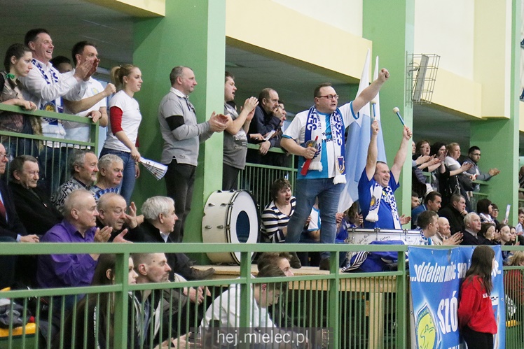 Półfinały Mistrzostw Polski juniorek w siatkówce: Mielec - Piła