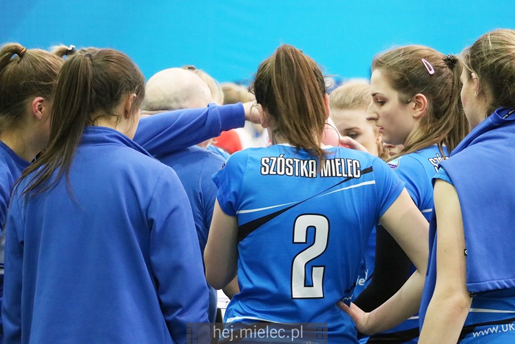 Półfinały Mistrzostw Polski juniorek w siatkówce: Mielec - Łódź