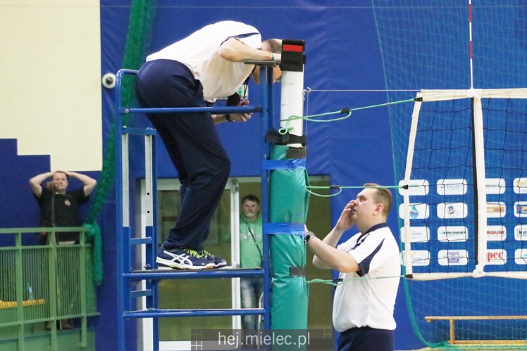 Półfinały Mistrzostw Polski juniorek w siatkówce: Mielec - Łódź