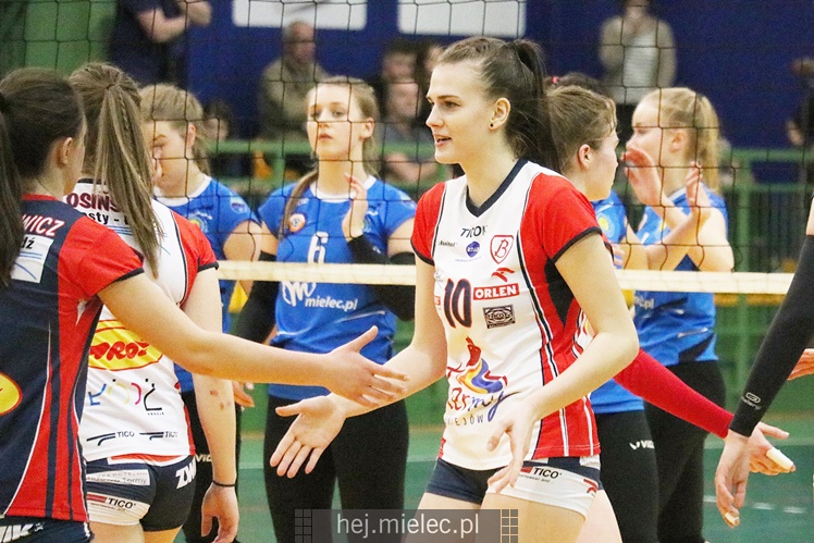 Półfinały Mistrzostw Polski juniorek w siatkówce: Mielec - Łódź