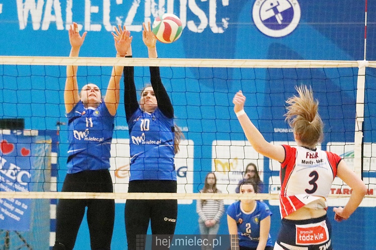 Półfinały Mistrzostw Polski juniorek w siatkówce: Mielec - Łódź