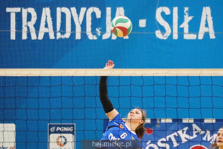 Półfinały Mistrzostw Polski juniorek w siatkówce: Mielec - Łódź