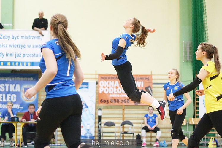 Półfinały Mistrzostw Polski juniorek w siatkówce: Mielec - Łódź