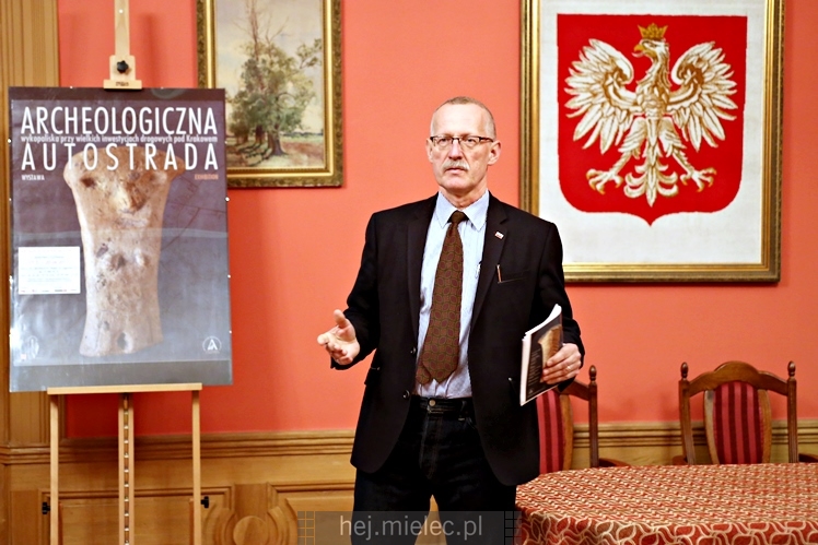 Wernisaż wystawy ?Archeologiczna autostrada? w Pałacyku Oborskich