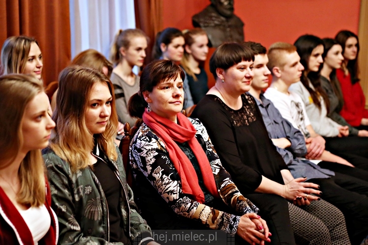 Wernisaż wystawy ?Archeologiczna autostrada? w Pałacyku Oborskich