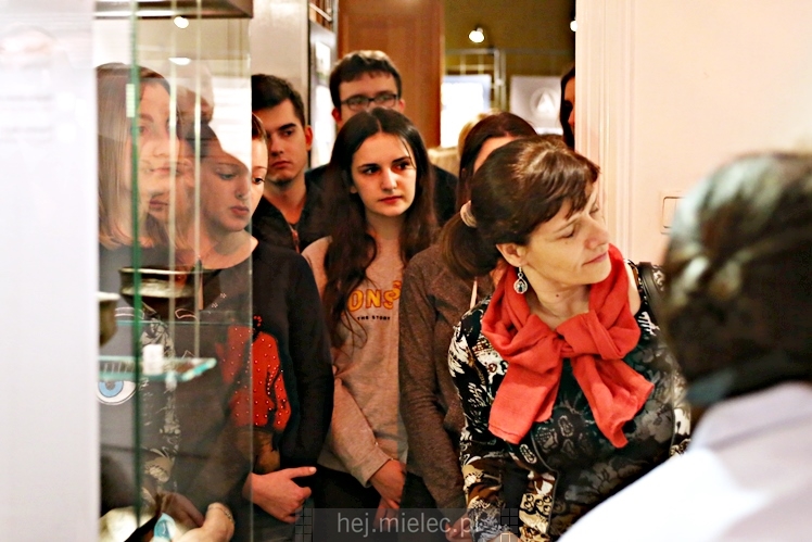 Wernisaż wystawy ?Archeologiczna autostrada? w Pałacyku Oborskich