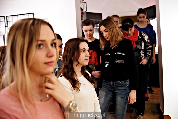 Wernisaż wystawy ?Archeologiczna autostrada? w Pałacyku Oborskich